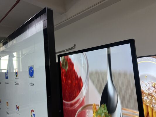 55 Zoll Android OS LCD Digital Signage mit 350 Cd/m² Helligkeit für Innen-/Außenwerbebildschirme